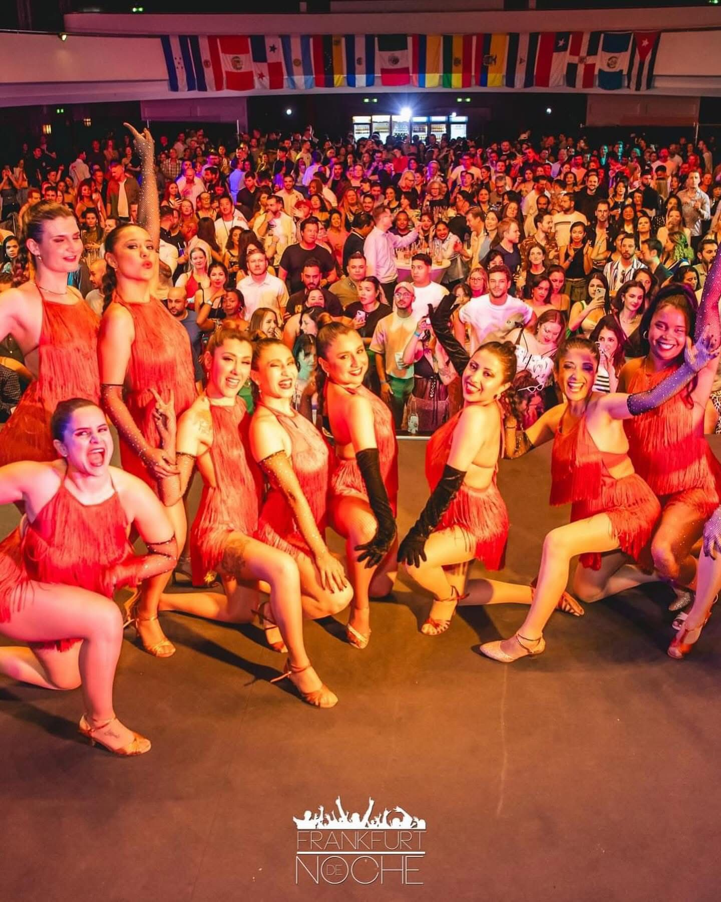 Frankfurt de Noche — Show in Rot